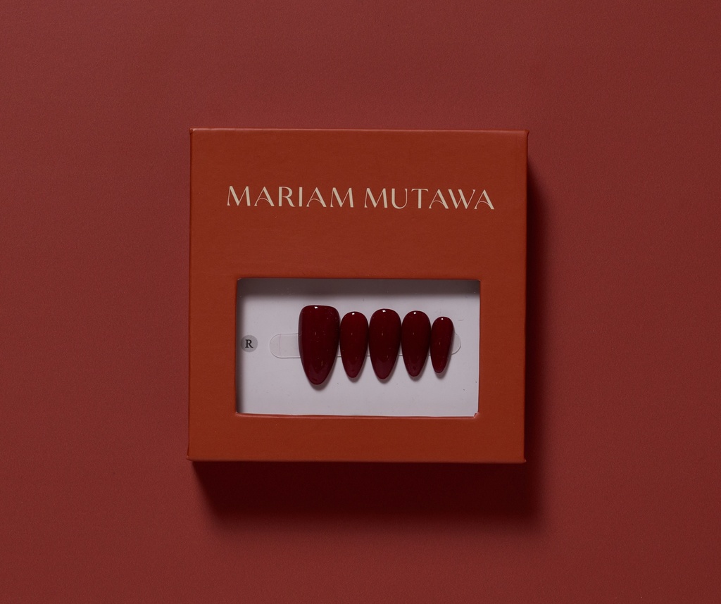 Nails Maroon ( almond shape )